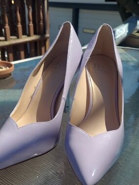 Jennifer Lopez Lavender Patent Pointed-Toe Pumps